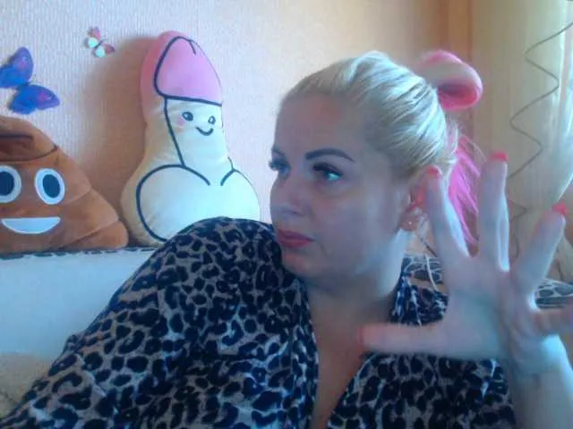 Live sex webcam photo for melek-7250 #276549800