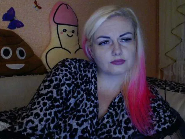 Live sex webcam photo for melek-7250 #276580642