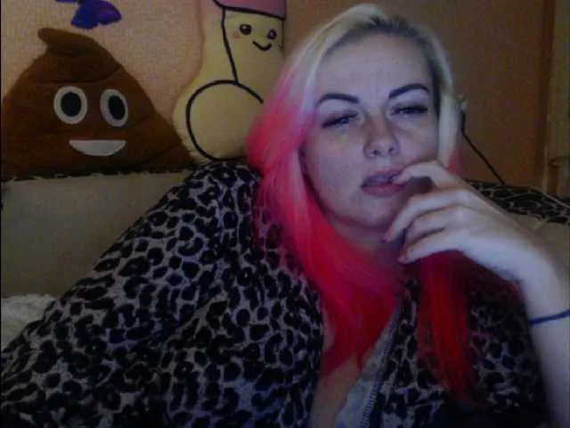 Live sex webcam photo for melek-7250 #276687237