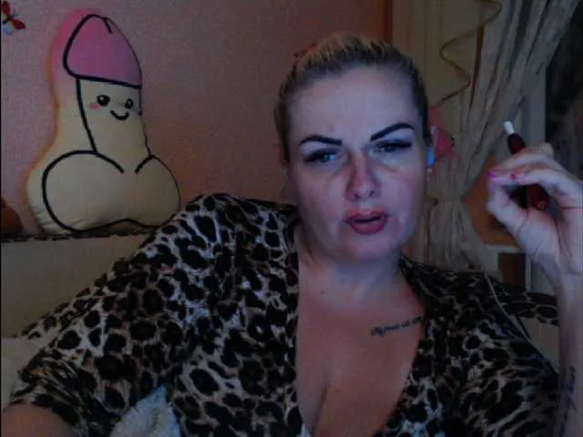 Live sex webcam photo for melek-7250 #276721340