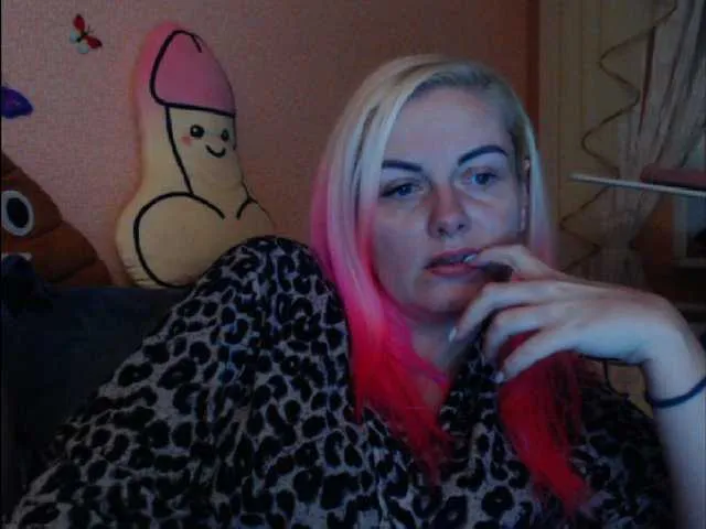 Live sex webcam photo for melek-7250 #276859989