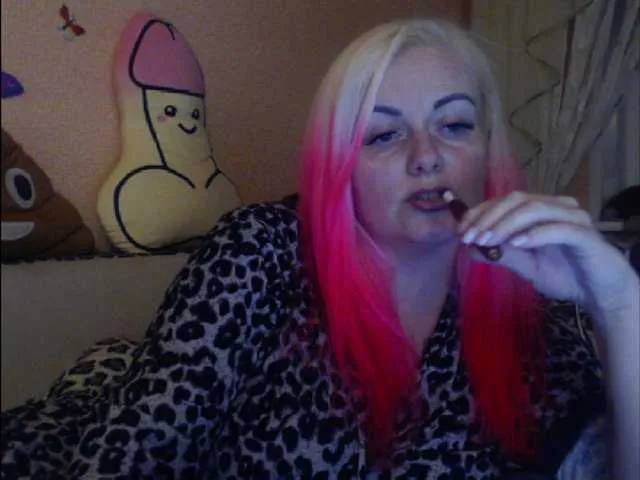 Live sex webcam photo for melek-7250 #276950971