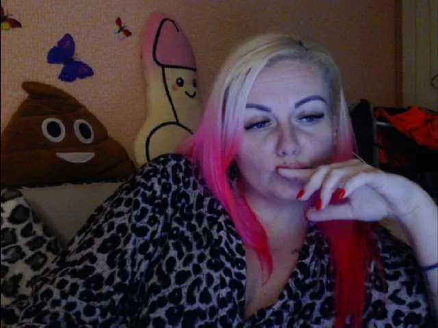 Live sex webcam photo for melek-7250 #277023479