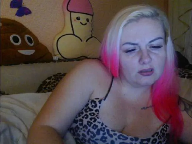Live sex webcam photo for melek-7250 #277062125