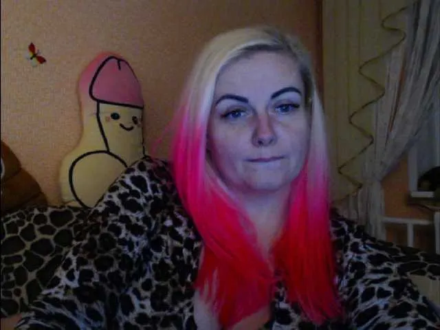 Live sex webcam photo for melek-7250 #277245588