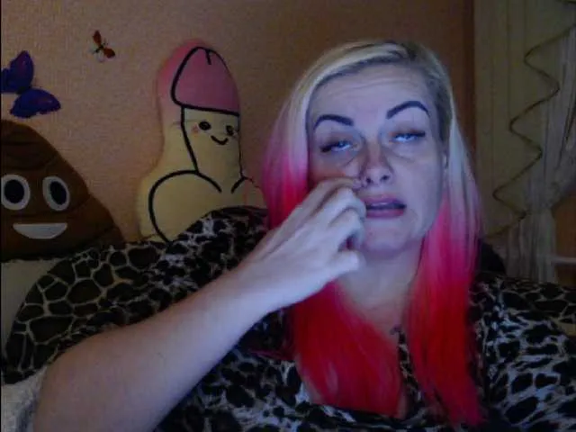 Live sex webcam photo for melek-7250 #277257377