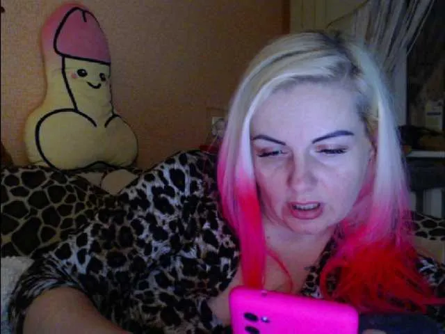Live sex webcam photo for melek-7250 #277264651