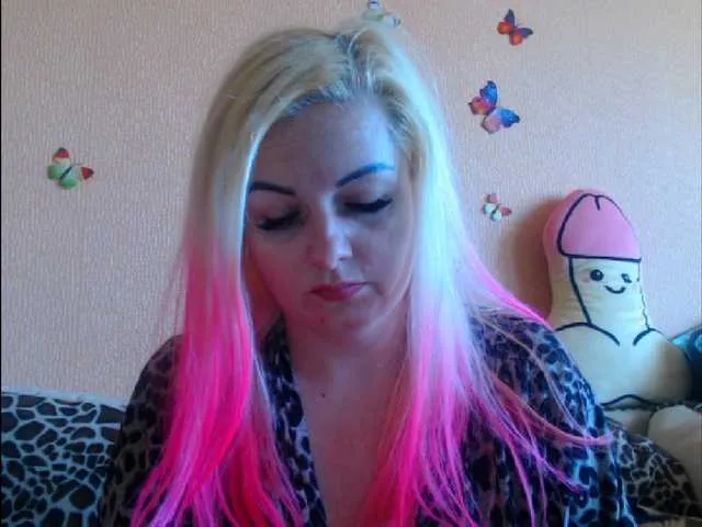 Live sex webcam photo for melek-7250 #277495164