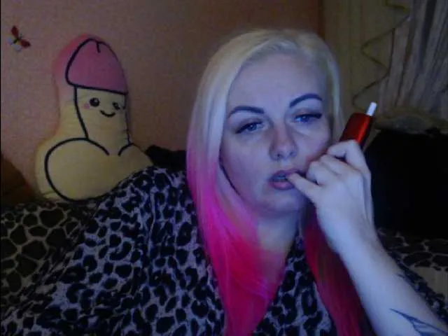 Live sex webcam photo for melek-7250 #277537474