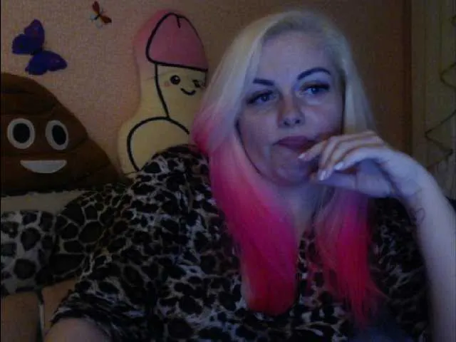 Live sex webcam photo for melek-7250 #277556393