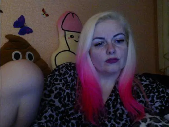 Live sex webcam photo for melek-7250 #277559156