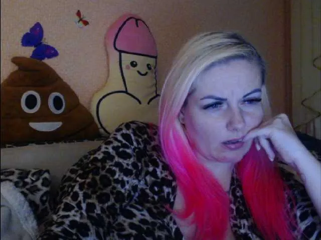 Live sex webcam photo for melek-7250 #277961970