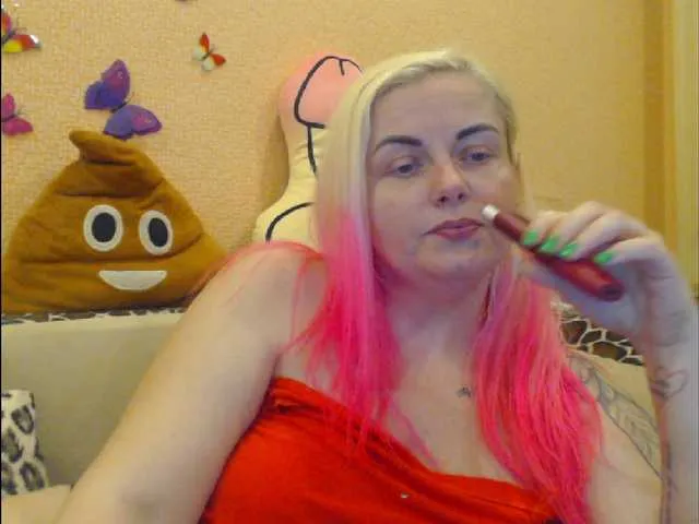 Live sex webcam photo for melek-7250 #278117218
