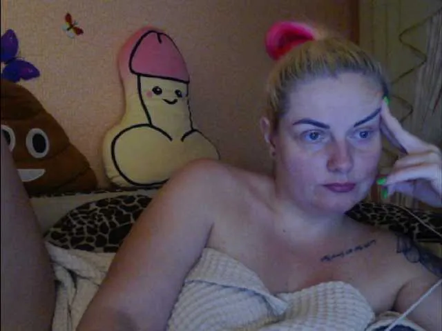 Live sex webcam photo for melek-7250 #278142284