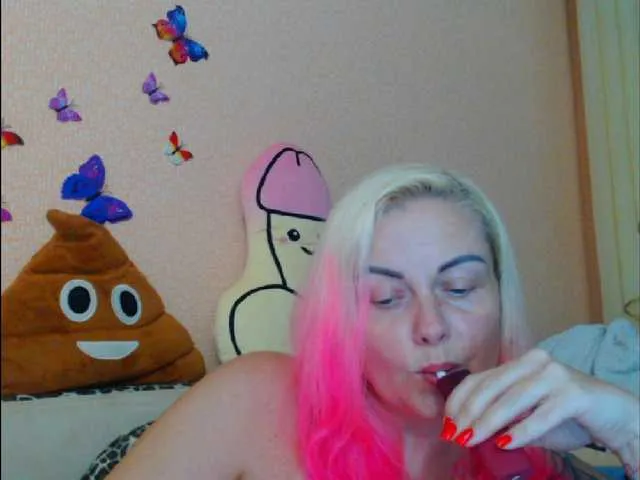 Live sex webcam photo for melek-7250 #282812138