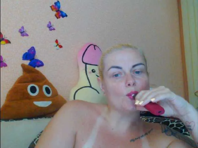 Live sex webcam photo for melek-7250 #288118947