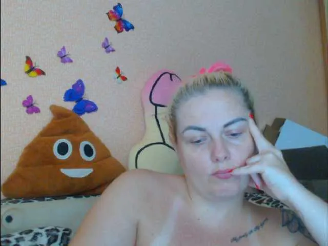 Live sex webcam photo for melek-7250 #289648390