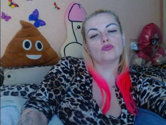 Live sex webcam photo for melek-7250 #290578941