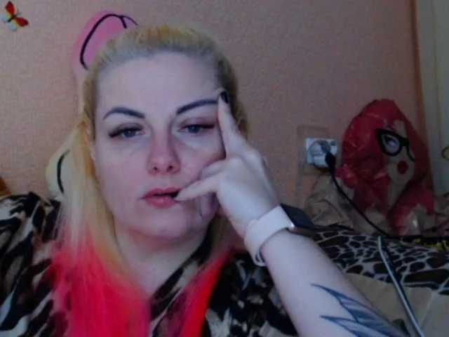 Live sex webcam photo for melek-7250 #290858261