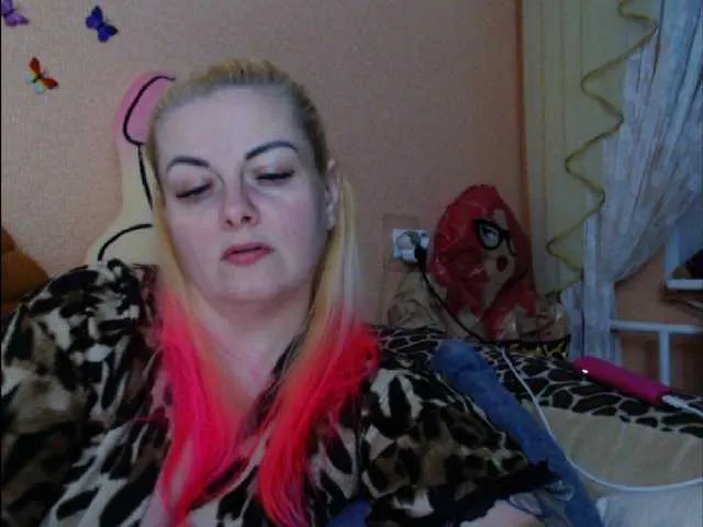 Live sex webcam photo for melek-7250 #290873178