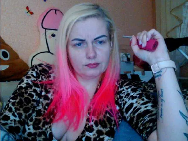 Live sex webcam photo for melek-7250 #292472160