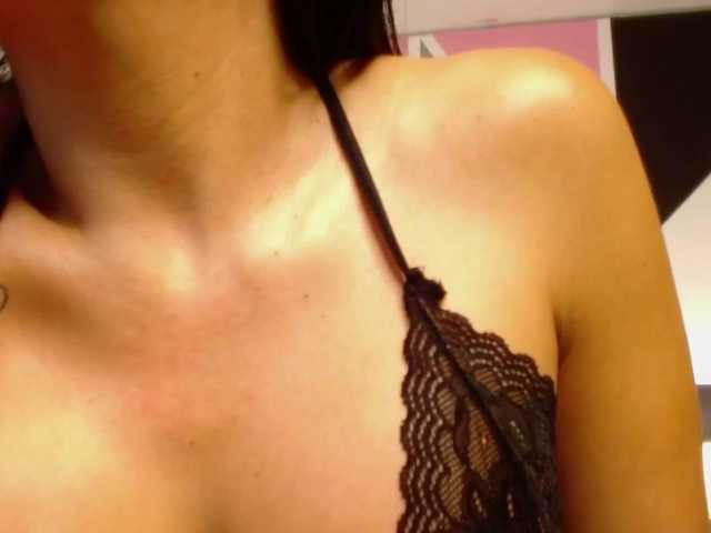 Live sex webcam photo for melinna-gomez #273664260