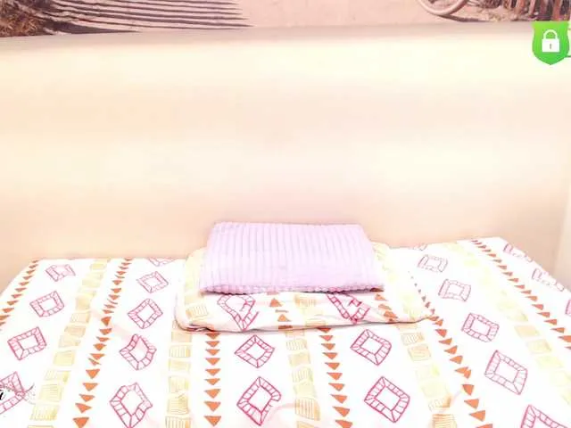 Live sex webcam photo for melisatorrez #291152467