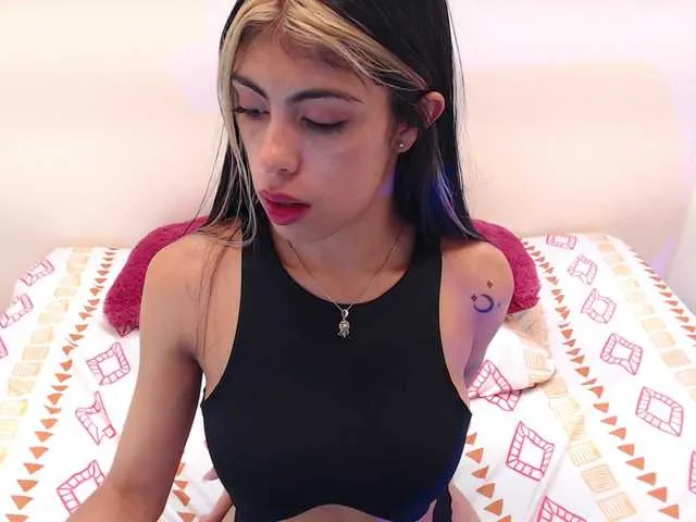 Live sex webcam photo for melisatorrez #292302189