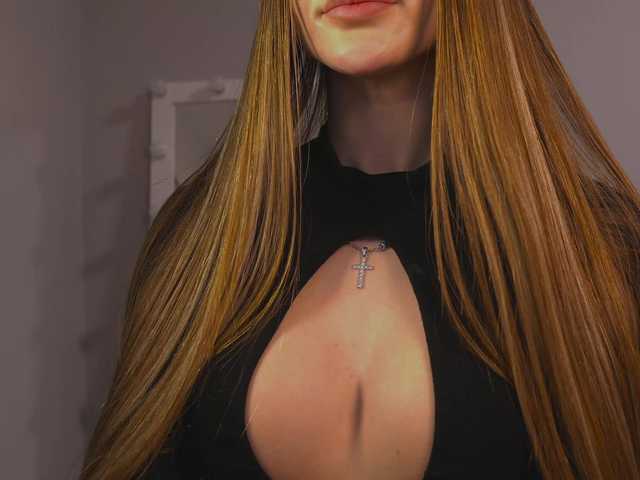 Live sex webcam photo for melissa-meow #290484701