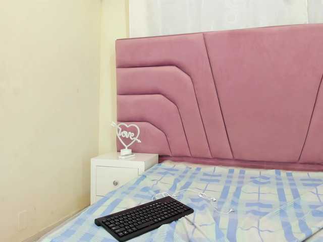 Live sex webcam photo for melissatovar #276513331