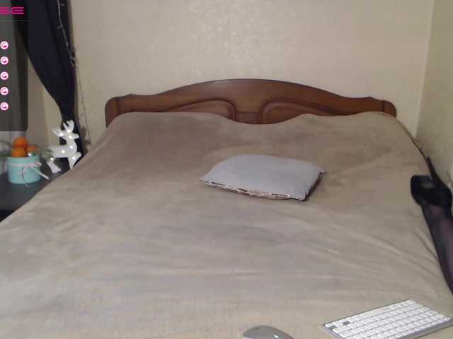 Live sex webcam photo for mellannie8 #272019917