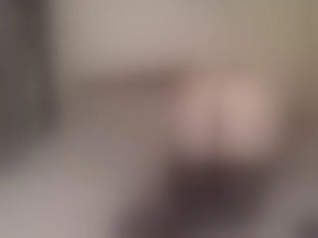 Live sex webcam photo for mellannie8 #293718537