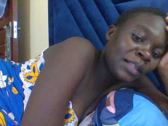 Live sex webcam photo for meloddy #290943428