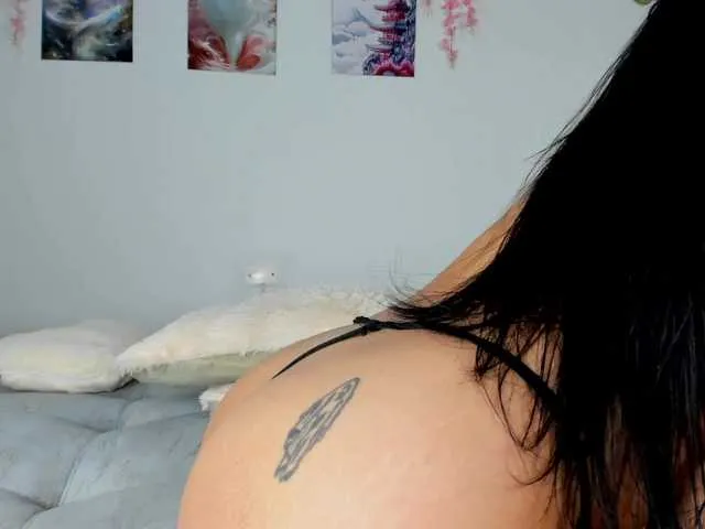 Live sex webcam photo for melody-cute10 #290841619