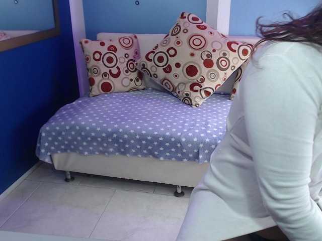 Live sex webcam photo for melody-in #277711673