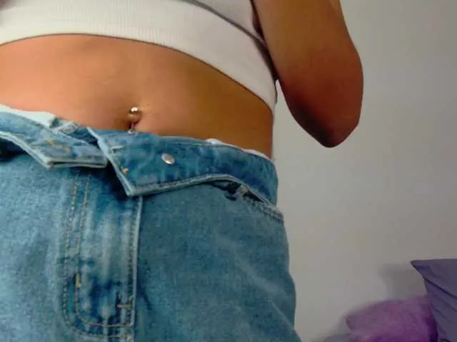 Live sex webcam photo for melody24 #290309496