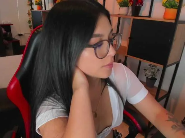Live sex webcam photo for MelodySweett #292669947