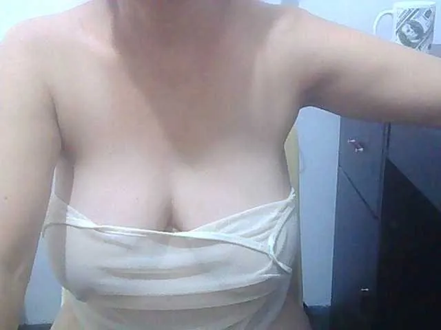 Live sex webcam photo for melon2love4u #291298070