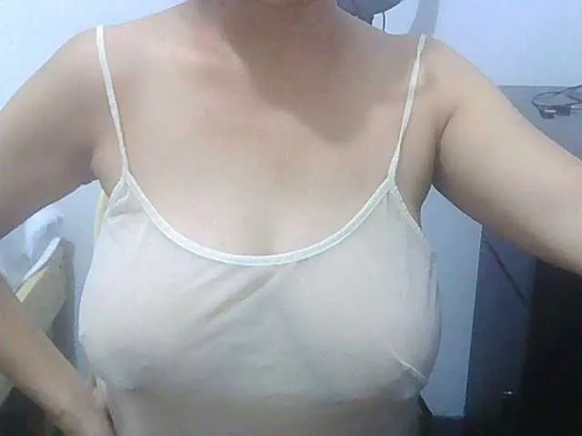 Live sex webcam photo for melon2love4u #291834484