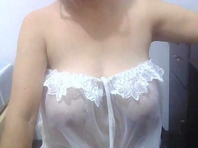 Live sex webcam photo for melon2love4u #292219193