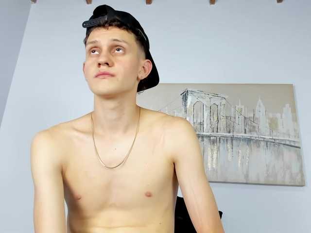 Live sex webcam photo for memphiis1 #277472865