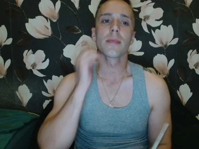 Live sex webcam photo for menbich25 #291557078