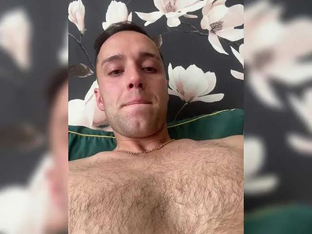 Live sex webcam photo for menbich25 #291899098