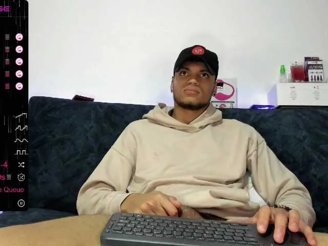 Live sex webcam photo for menbigcock22 #277120716