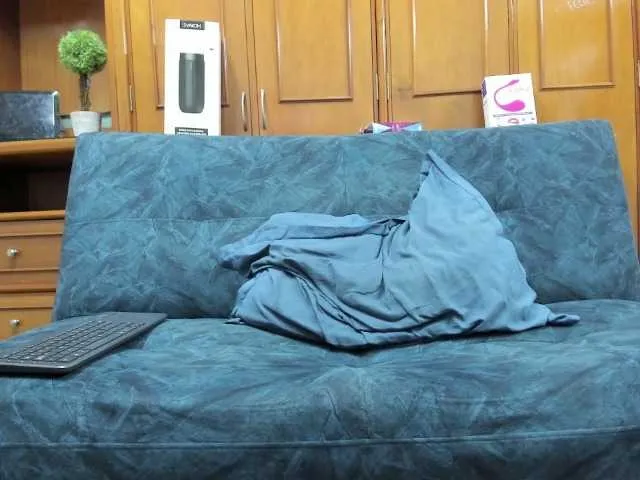 Live sex webcam photo for menbigcock22 #277307161