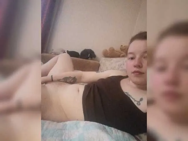 Live sex webcam photo for mental-cherry #274231828