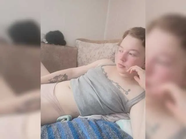 Live sex webcam photo for mental-cherry #274504268