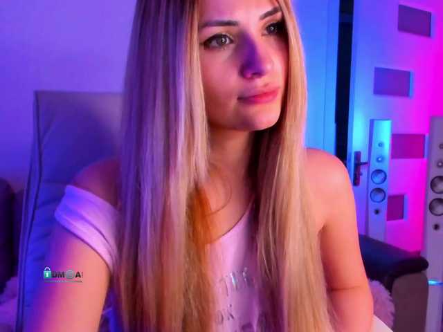 Live sex webcam photo for meow #272078030