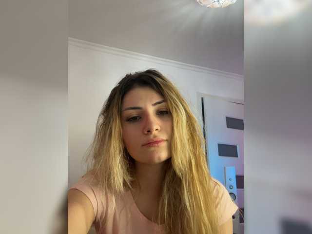 Live sex webcam photo for meow #272625958