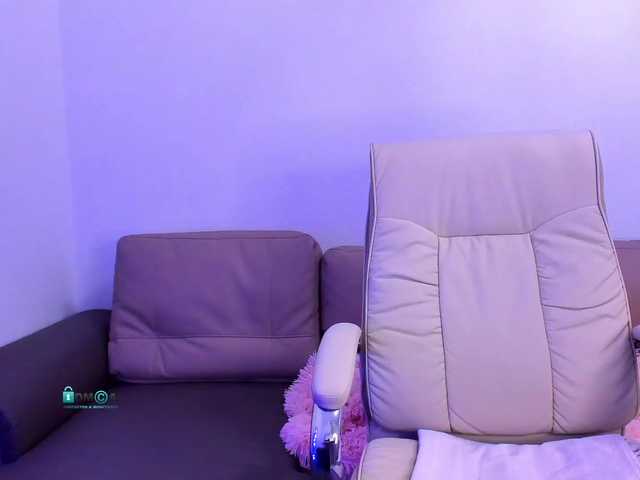 Live sex webcam photo for meow #272648740